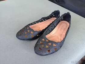 Dámské slušivé baleríny - velikost 36