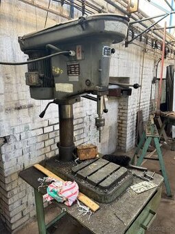 Vrtačka stolní V20