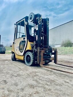 VZV CATERPILLAR DP15