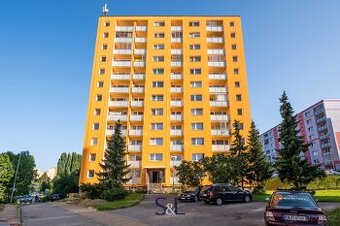 Nabízíme k podnájmu byt po částečné rekonstrukci o dispozici