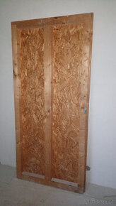 Provizorní vchodové domovní dveře