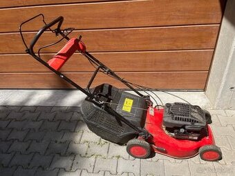 Prodám benzínovou sekačku Mountfield (model TDL 484 TR, rok
