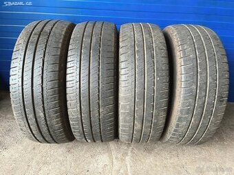 Michelin Agilis 235/65 R16 C 4ks