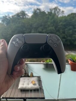 Ovladač PS5