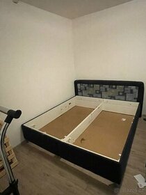 Manželská postel 180x200 + rošt