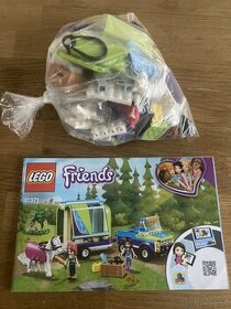 Lego Friends 41371 - Mia a přívěs pro koně