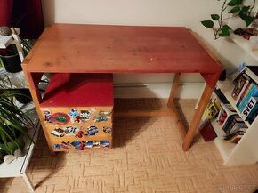Dětský psací stůl - 1