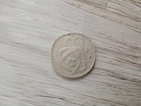 Starožitné mince Československe mám dvě 3 koruny a jednu 2kč