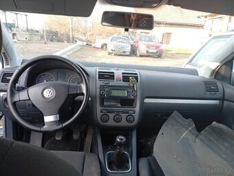 ND VW Golf 5 1.6 benzín