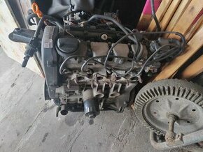 Motor AUC lupo 1.0 benzin - 1
