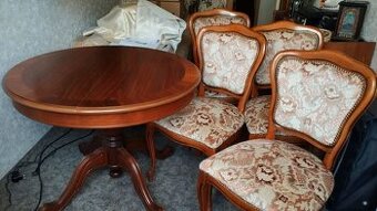 Jídelní kulatý stůl rozkládací a 4 židle - masivní