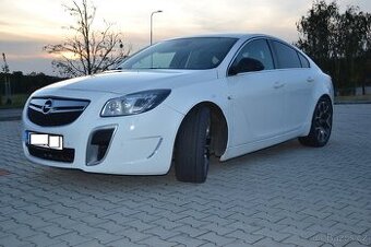 Opel Insignia OPC