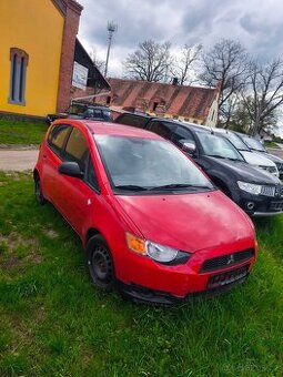 Prodám Mitsubishi Colt 1.1 benzín, 2013