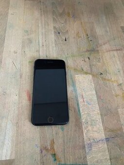 iPhone SE (2020)