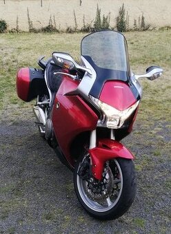 HONDA VFR 1200 F