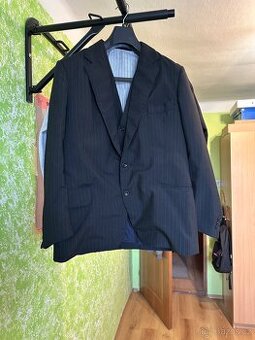Černé sako s vestičkou