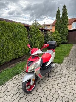 Skutr 125