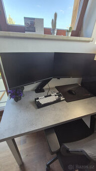 2x Acer Nitro XV240YPb + držák CZC.Office Curve Two Dual