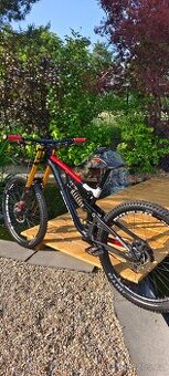 Sjezdové kolo (Dh/freeride) saracen madison