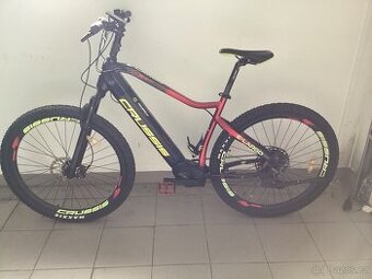 Horské elektrokolo Crussis