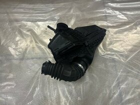 FILTR BOX 2.0 TFSI 155KW CDNC A4 B8 8R0133843B