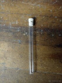 Skleněné zkumavky 160x15mm s korkovým špuntem
