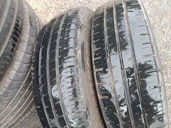 195 R14 C HANKOOK-2 KUSY LETNÍCH ZÁTĚŽOVÝCH PNEU -8-9 mm