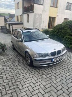 BMW 320i E46