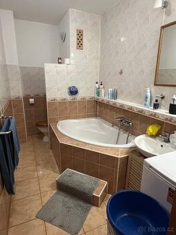 Prodám byt 2+1 s balkonem ve Vsetíně na Ohradě