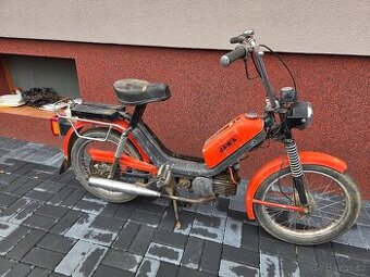 Babetta 210 s kartičkou, původní červená, nový model 1.