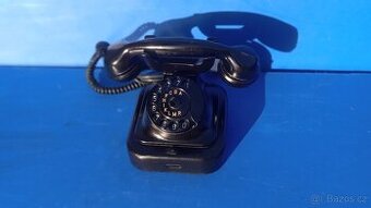 Retro telefon "K".