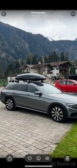 Střešní box s příčníky