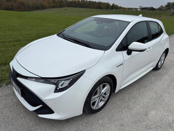 COROLLA 1.8 HYBRID 90kW E-Cvt COMFORT LED KAMERA ČR DPH