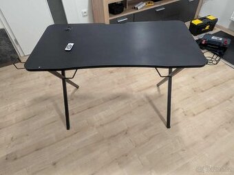 Herní PC stůl