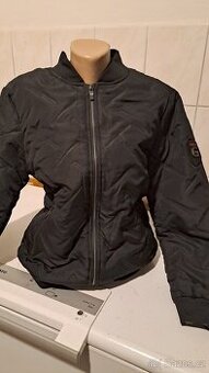 Krásná značková bunda vel. XL