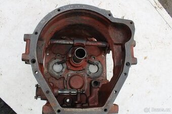 Zetor crystal převodovka obal meziskříň soukolí