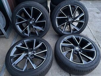 Alu kola Vega 8x19 et 45. 5x112