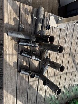 Rohové spojky pro lešenínocé trubky pódia