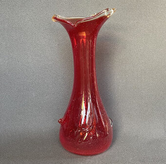 Velká váza 32 cm, červené hutní sklo s bublinkami