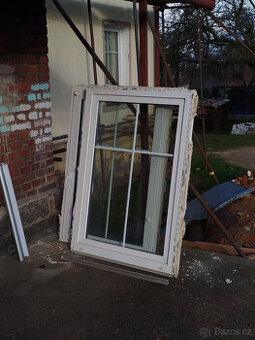 Vybouraná okna Rehau