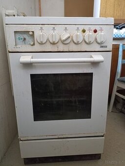 Sporák, trouba, sklokeramicka deska