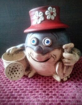 Květináč na fialky vhodný na zahradu, parapet