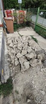 Kameny za odvoz
