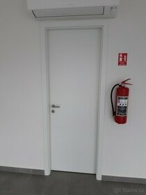 Dveře interiérové 700x2100 (1x pravé, 1x levé) SAPELI bílé