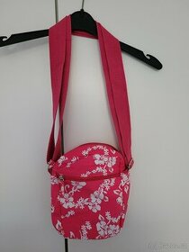 Nová krásná malá růžová taška