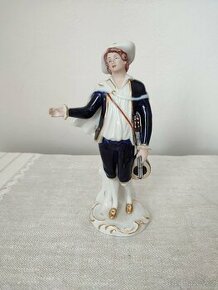 Royal dux porcelánová soška rokoko muž s mandolínou