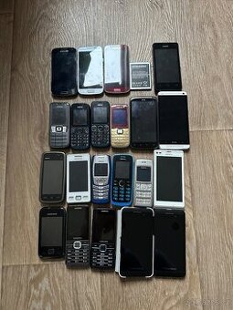 Starší mobilní telefony