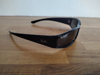 Sluneční brýle RAY BAN RB4335 601/71