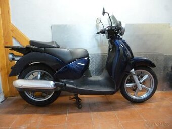 Aprilia Scarabeo 200. rok 2002. Najeto 34677km.
