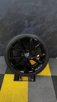 ALU kola Škoda VEGA 19" 8J ET44